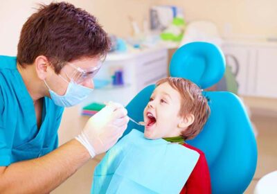 مراجعه به دندانپزشک کودک